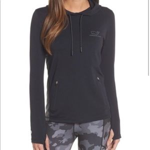 Vineyard Vines Performance Workout Top